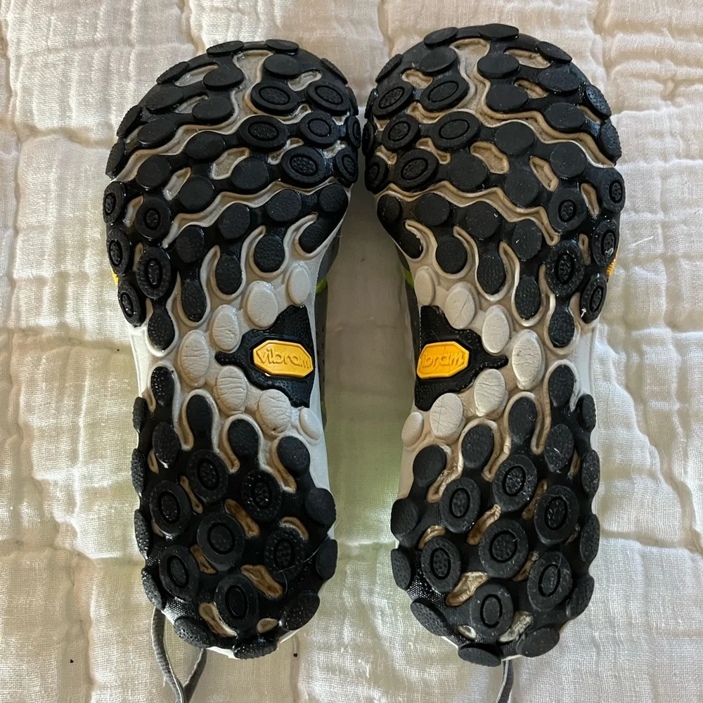 New Balance low traction